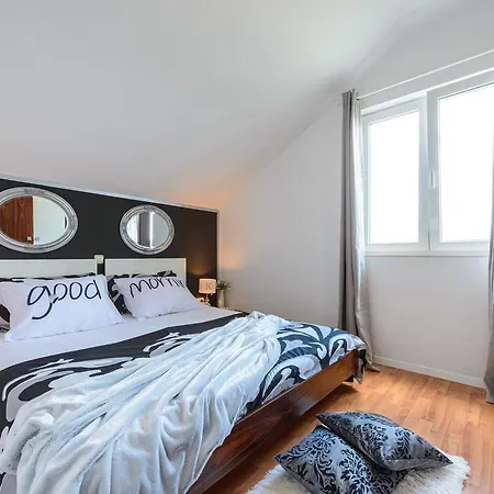 Nika&michelle Appartamento Mlini